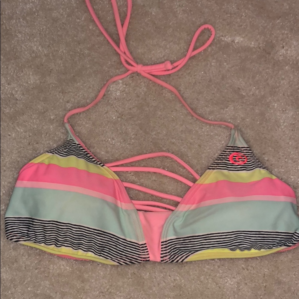 O’Neill swim top